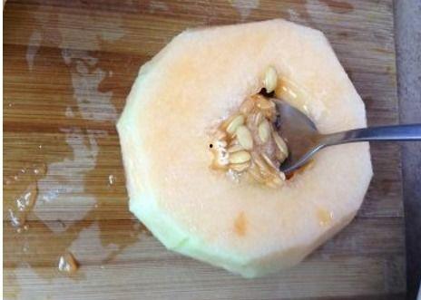 感冒可以吃哈密瓜酸奶吗